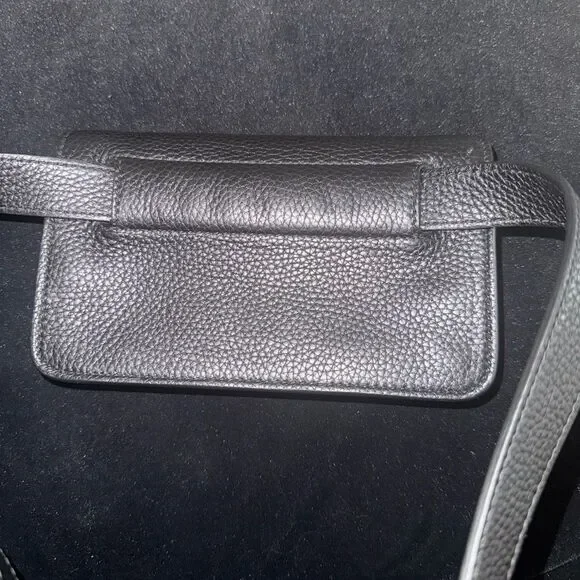Brand new with box and dustbag Gucci Black Leather belt bag